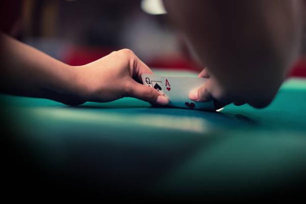 What to Know About Multiplayer Etiquette in a ポーカーアプリ
