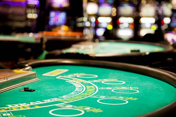 How Mobile Gaming Works Through Singapore online casino